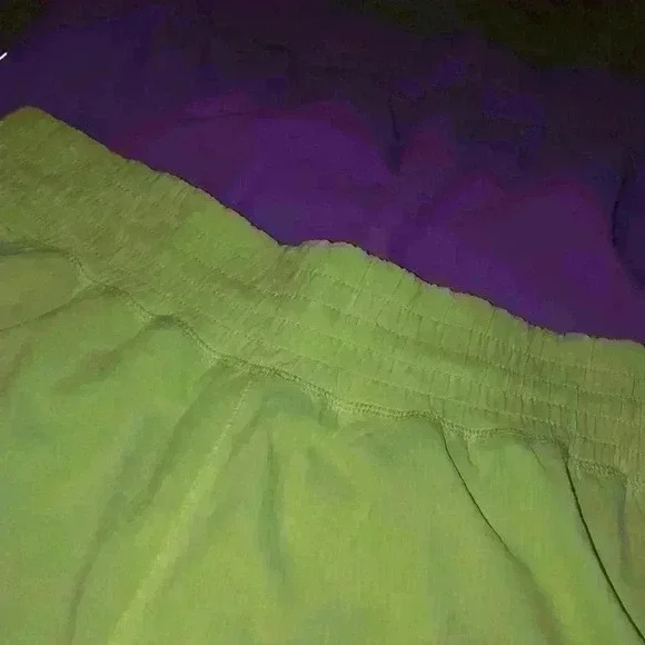 Roots Running Shorts size Large - Picture 3 of 7